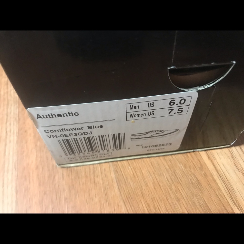 Vans - Picture 4 of 4